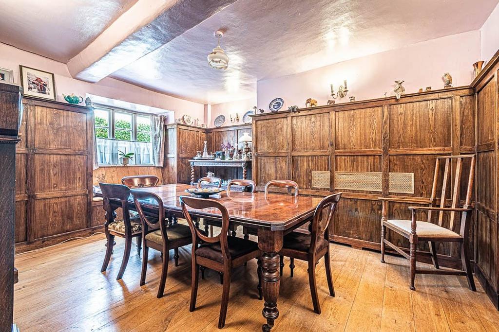 Dining Room.jpeg