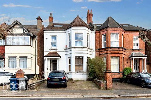 Mount Road, NW4