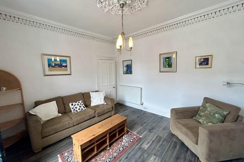 2 bedroom flat to rent, Brook Street, Broughty Ferry, Dundee