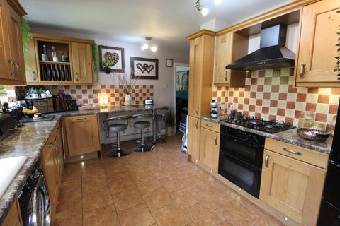 4 bedroom semi-detached house for sale, Shadewood Crescent, Grappenhall