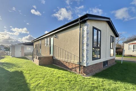2 bedroom park home for sale, Southampton, Hampshire, SO31
