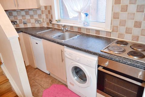 1 bedroom flat to rent, Park Avenue, London NW2