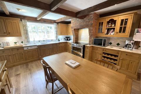 5 bedroom detached house for sale, Chapel Lane, Newton-in-the-Isle, Wisbech