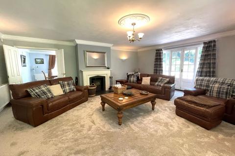 5 bedroom detached house for sale, Chapel Lane, Newton-in-the-Isle, Wisbech