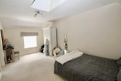 60 Southover, Wells, BA5 1UH