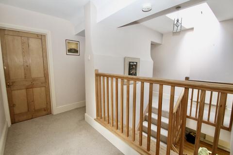 60 Southover, Wells, BA5 1UH