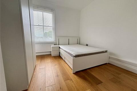 2 bedroom apartment to rent, Coningham Road, London, W12