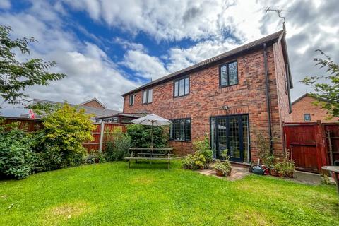 3 bedroom semi-detached house for sale, Harvest Rise, Barrow Upon Humber, North Lincolnshire, DN19