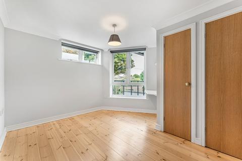 1 bedroom apartment to rent, Kingsland Road, London, E8