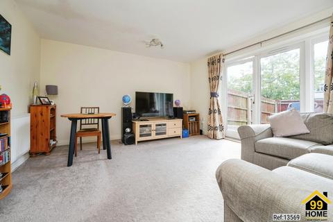 3 bedroom semi-detached house for sale, Cotteswold Road, Tewkesbury, Gloucestershire, GL20