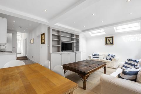2 bedroom apartment to rent, Emu Road Battersea SW8