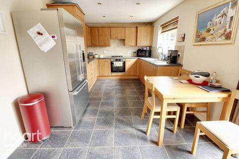 3 bedroom detached house for sale, Rookery Close, Witham St Hughs