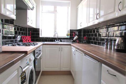 2 bedroom flat to rent, Barons Keep, Gliddon Road, London W14