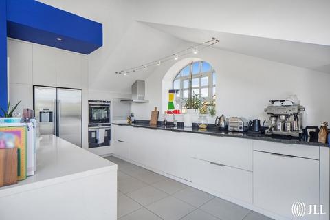 3 bedroom penthouse for sale, St. Marychurch Street London SE16