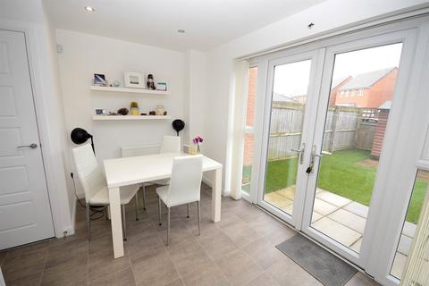 2 bedroom terraced house for sale, Derwentwater Road, Gateshead
