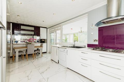 undefined, Pool Lane, Oldbury, B69