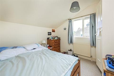 3 bedroom flat to rent, Solon Road, London, SW2