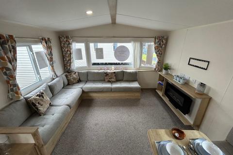 2 bedroom static caravan for sale, Pakefield Holiday Park