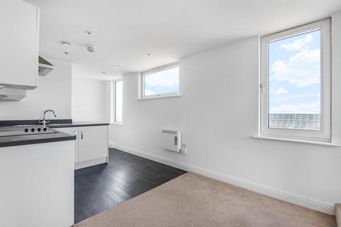 1 bedroom flat for sale, Aylesbury,  Buckinghamshire,  HP20