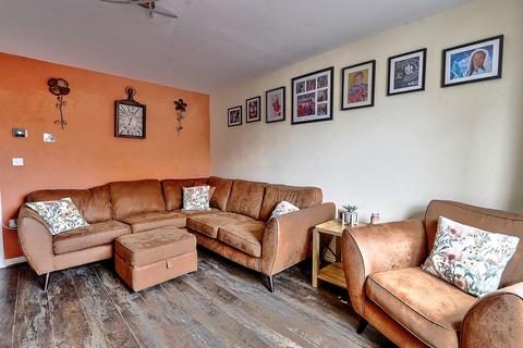 5 Birchwood Grove, Middlesbrough, TS6 0GE