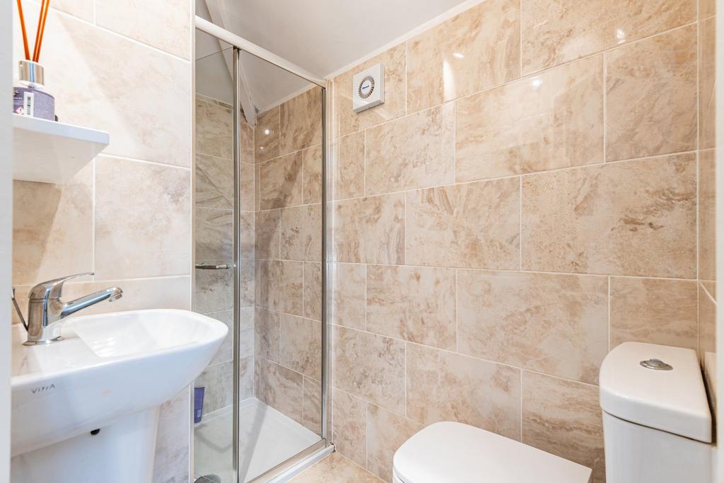 En-suite shower room