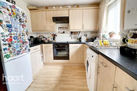 41 Heaton Gardens, Edlington, Doncaster, DN12 1SY