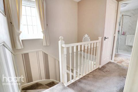 41 Heaton Gardens, Edlington, Doncaster, DN12 1SY