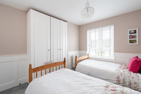 10 Hoffmann Place, Edinburgh, EH15 3FD