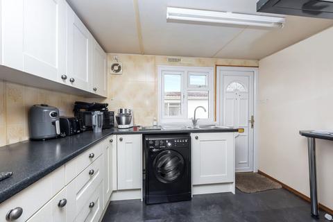 2 bedroom park home for sale, Bonehurst Road, Horley RH6