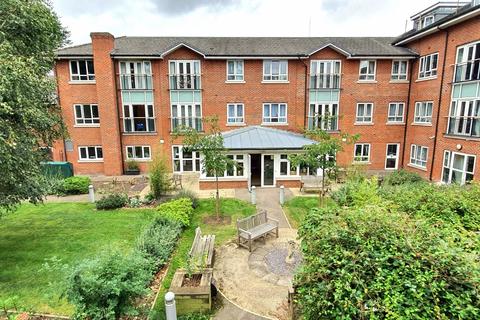 2 bedroom flat for sale, Goodwin Court, Church Hill Road EN4