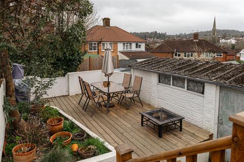 40 Chalkpit Lane, Dorking, RH4 1EY
