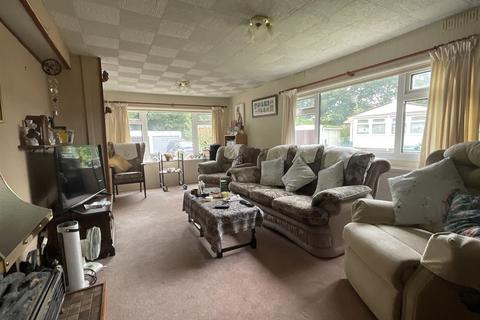 2 bedroom park home for sale, Shirkoak Park, Woodchurch, Ashford, Kent