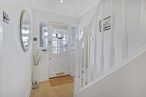 86 Rous Road, Buckhurst Hill, IG9 6BT