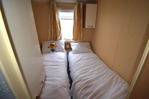 3 bedroom static caravan for sale, Sand le Mere Holiday Park