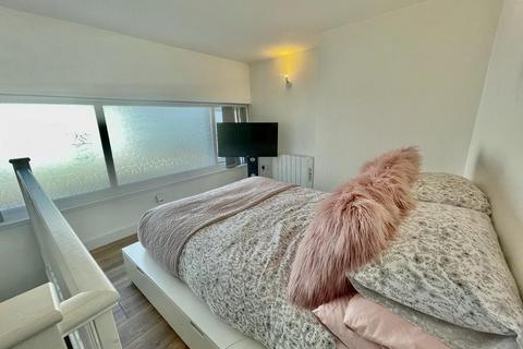 1 bedroom flat to rent, Tor Hill Road, Torquay,