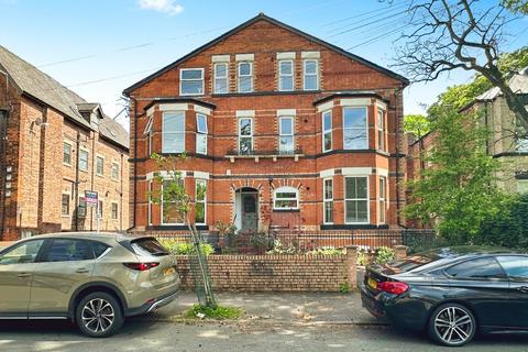 3 bedroom flat for sale, Old Lansdowne Road, West Didsbury, Manchester, M20