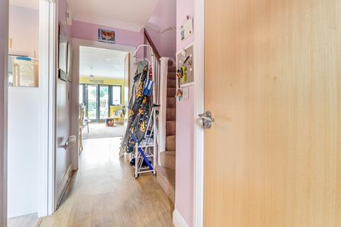 4 Gunners Rise, Shoeburyness, Southend-on-sea, SS3 9BY