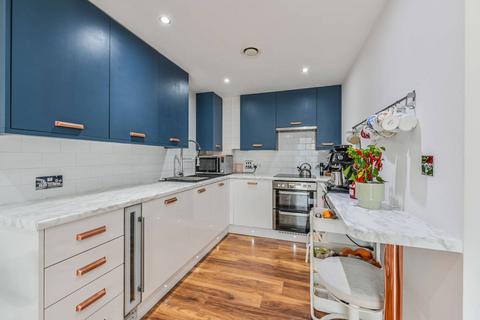 1 bedroom flat for sale, Queenstown Road, Nine Elms, London, SW11