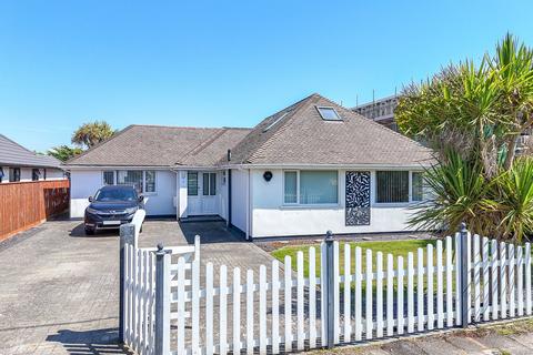 4 bedroom chalet for sale, First Marine Avenue, Barton on Sea, New Milton, BH25