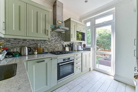 31 Canham Road, London, SE25 6SA