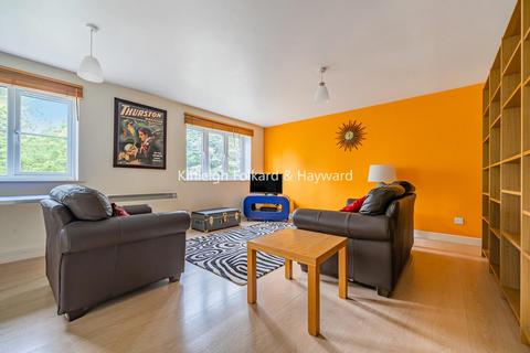 2 bedroom flat for sale, Leigh Hunt Drive, Southgate