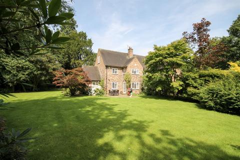 Knutsford - 4 bedroom semi-detached house for sale