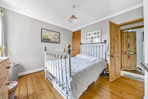1 Cross Street North, Dunstable, LU6 1ND