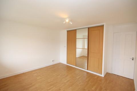 2 bedroom apartment to rent, Bluebell Close, Flitwick, MK45