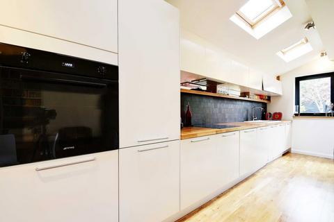 2 bedroom apartment to rent, Mayfield Road, Crouch End, London, N8