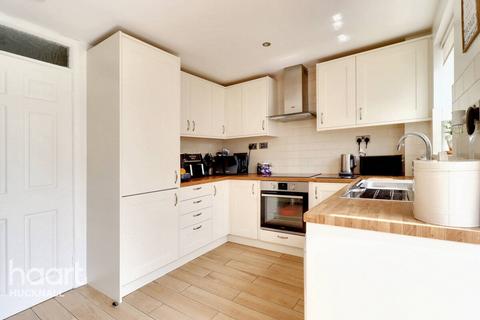 4 bedroom semi-detached house for sale, Woodland Avenue, Nottingham