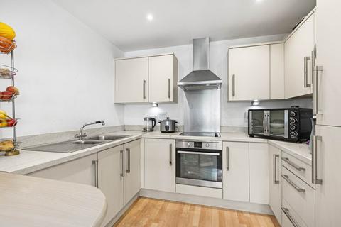 2 bedroom apartment for sale, Outfield Crescent, Wokingham RG40