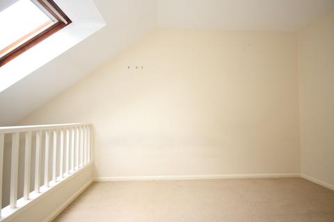 1 bedroom terraced house to rent, Woking GU21