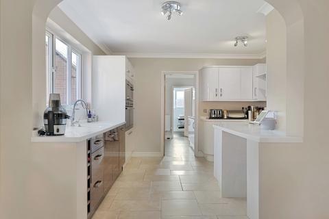 4 bedroom detached house for sale, Kneesworth Street, Royston SG8