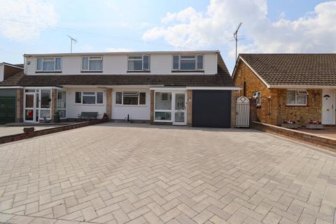 3 bedroom semi-detached house for sale, Pinewood Avenue, Leigh-on-Sea, SS9